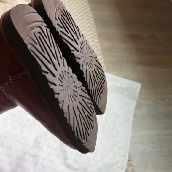 🌰 UGG 🌰 Women's Classic Short Water-resistant Leather •Chestnut • size 8 - Picture 9 of 13